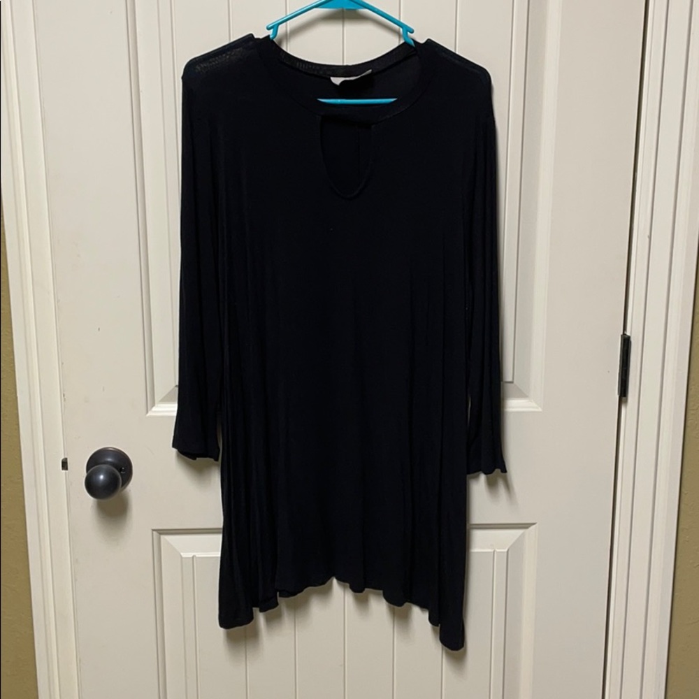 Long sleeve black shirt